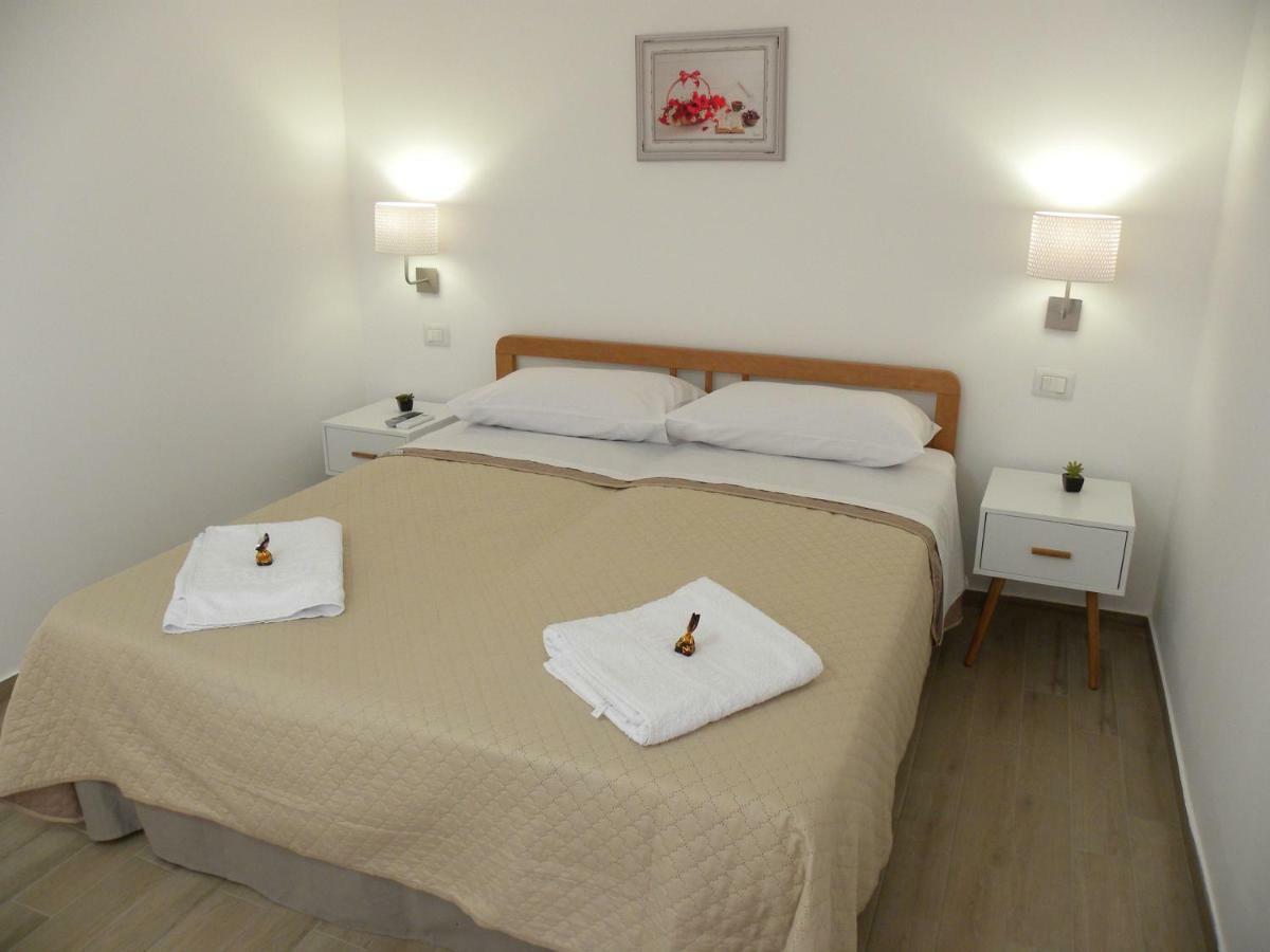Ibiscus Bed & Breakfast Castellammare del Golfo Exterior photo